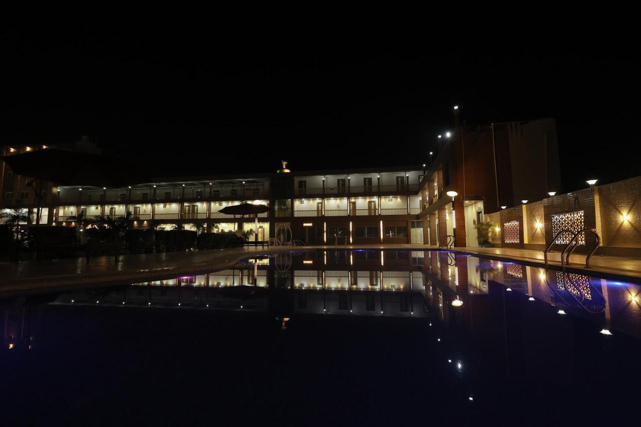 The Bodhi Palace Resort Exterior foto