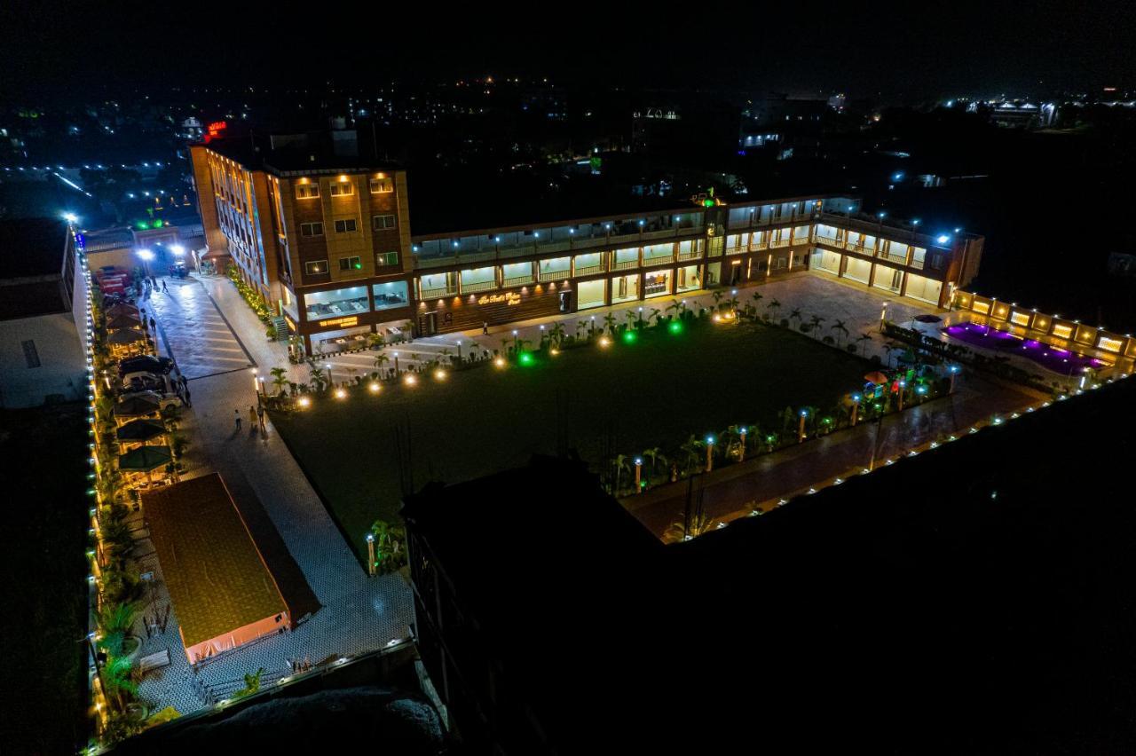 The Bodhi Palace Resort Exterior foto